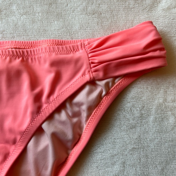 Victoria Secret Bikini Bottom Coral Beach Vacation Women’s Size Large - Picture 5 of 13